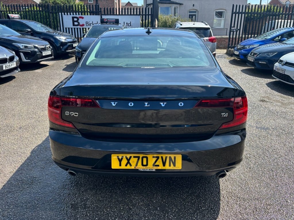 Volvo S90 2L Momentum Plus Black #5