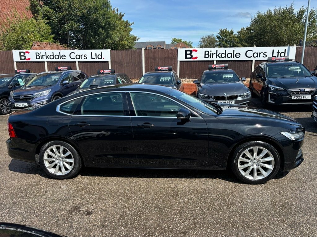 Volvo S90 2L Momentum Plus Black #2