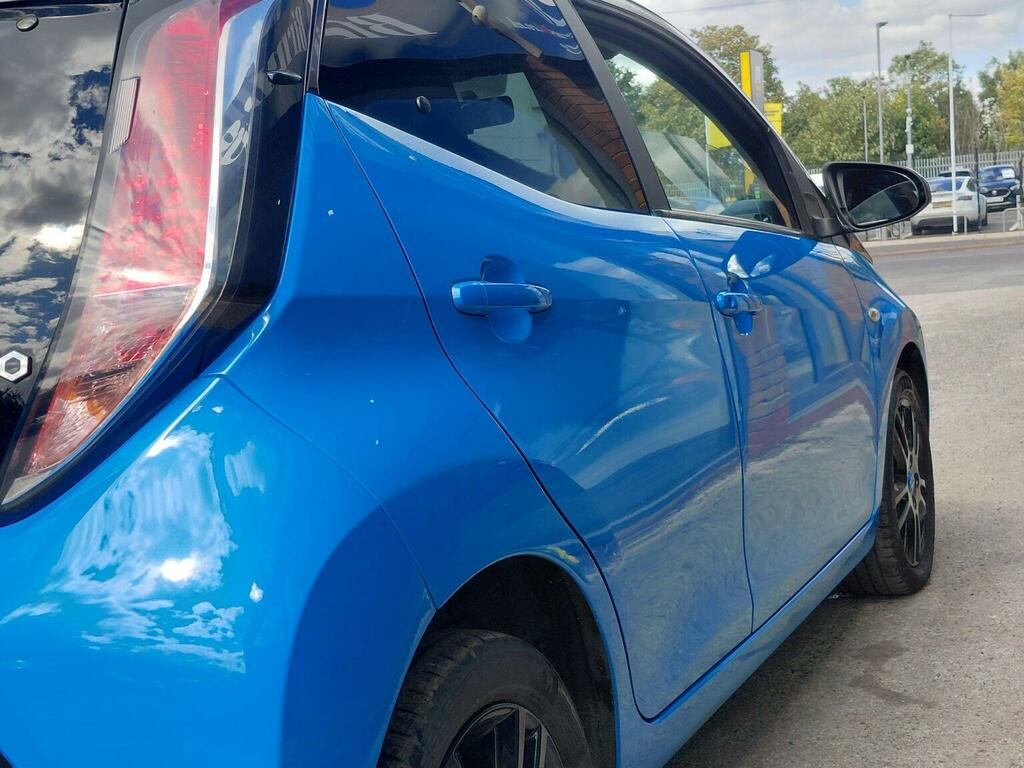 Toyota Aygo Vvt-i X-pression White #14