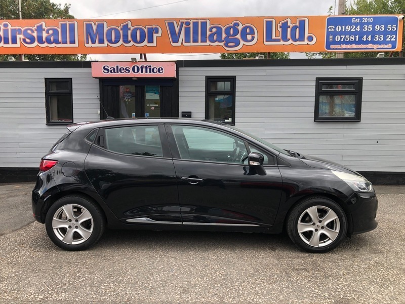Renault Clio Dynamique Medianav Black #3