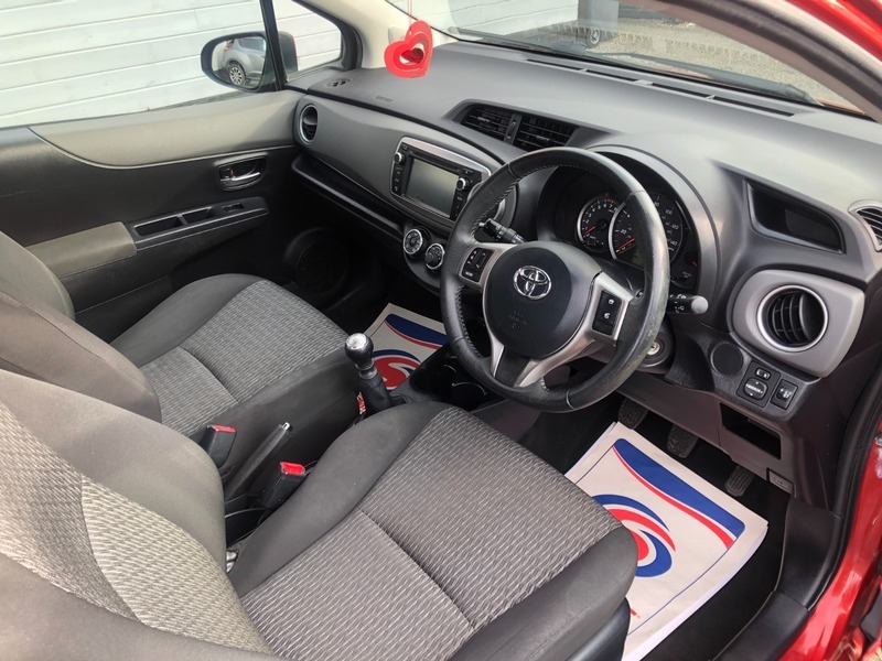 Toyota Yaris 1.33 Dual Vvt-i Sr Euro 5 Red #9