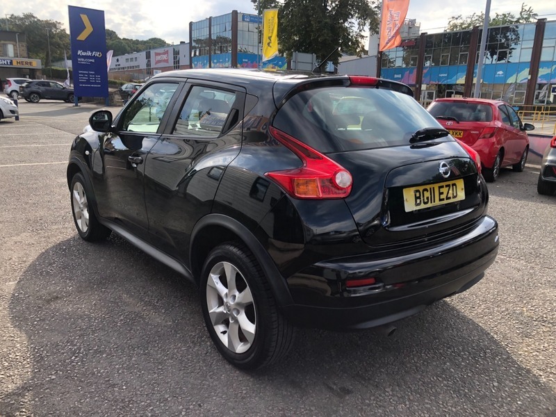 Nissan Juke Acenta Black #6