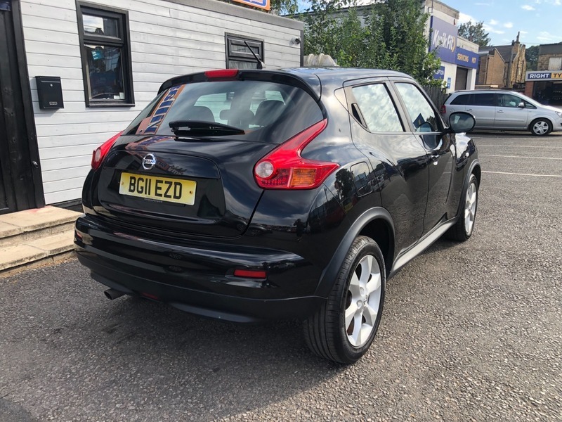 Nissan Juke Acenta Black #5