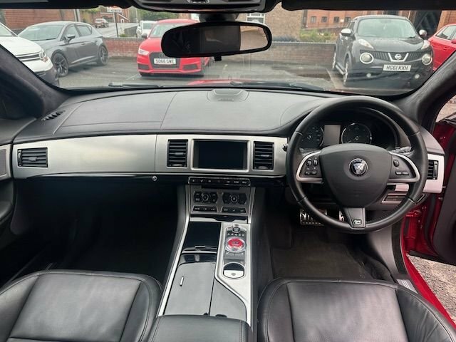 Jaguar XF 2.2D R-sport Black Sportbrake Red #6
