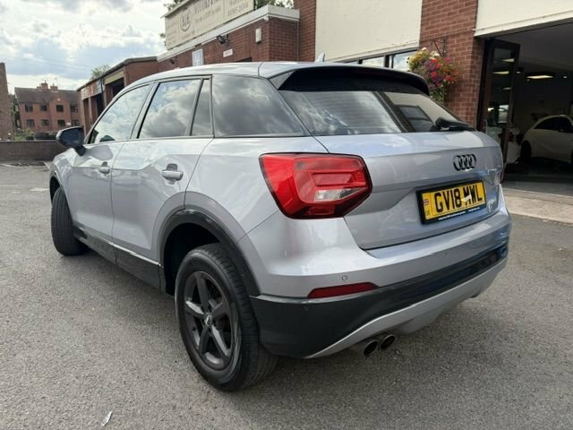 Audi Q2 1.4 Tfsi Cod Se Silver #4