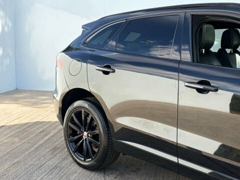 Jaguar F-Pace 2.0 F-pace Chequered Black #6