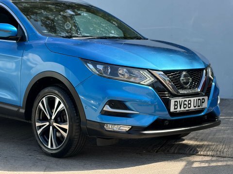 Nissan Qashqai 1.3 Dig-t Tekna #2