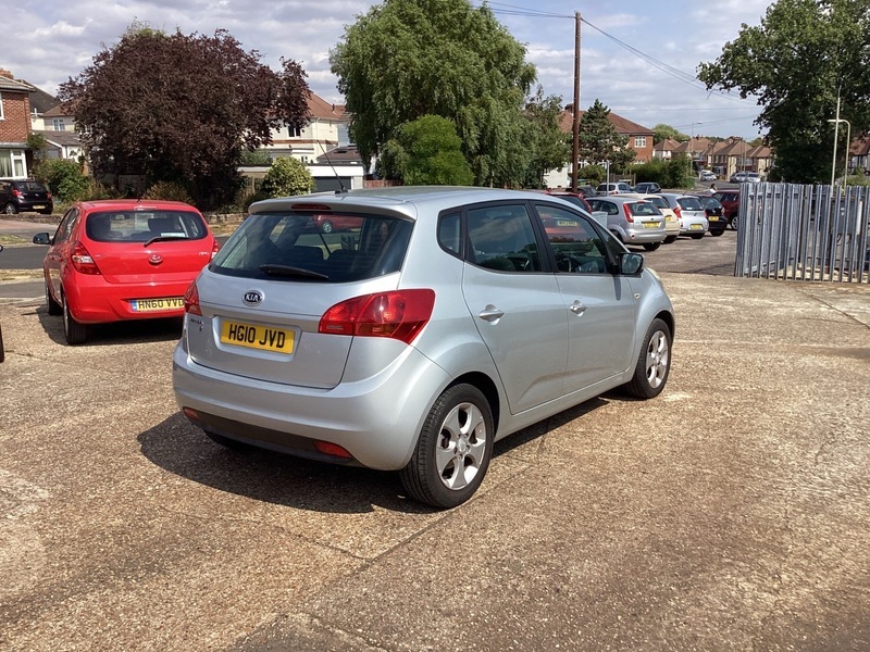 Kia Venga 1.6 2 Mpv Silver #6