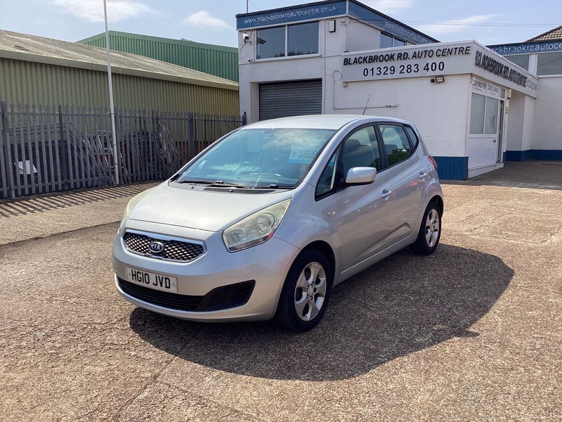 Kia Venga 1.6 2 Mpv Silver #3