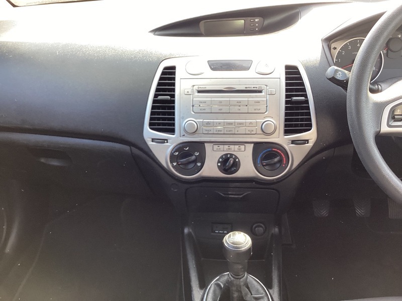 Hyundai I20 I20 1.2 Classic Hatchback Euro 5 Silver #11