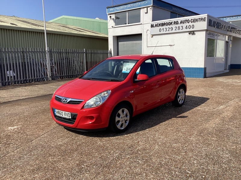 Hyundai I20 1.2 Comfort Hatchback Red #2