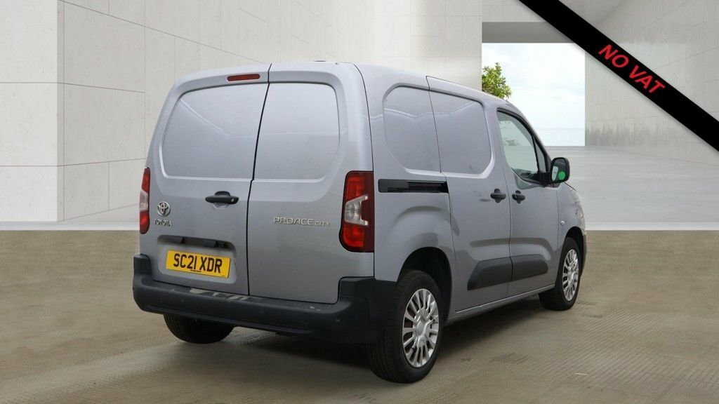 Toyota Proace City 1.5L Icon Grey #2