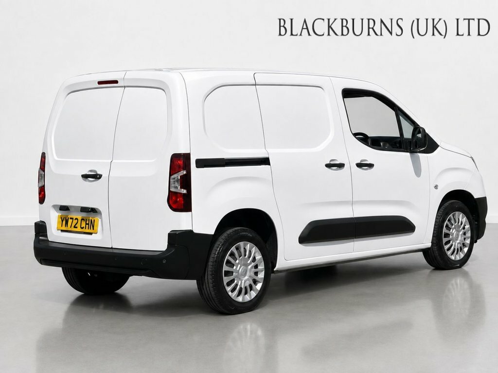 Toyota Proace City 1.5L Icon White #6