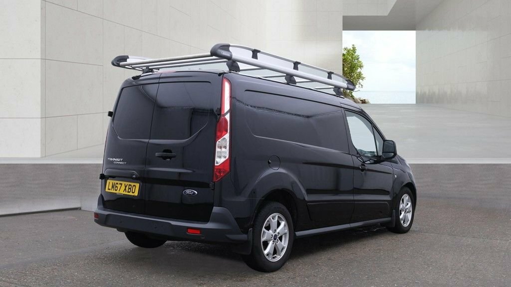 Ford Transit Connect 1.5L Limited Black #4