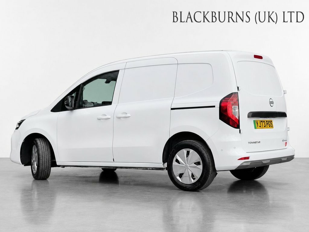 Nissan TOWNSTAR 90Kw Acenta Van 45Kwh White #40