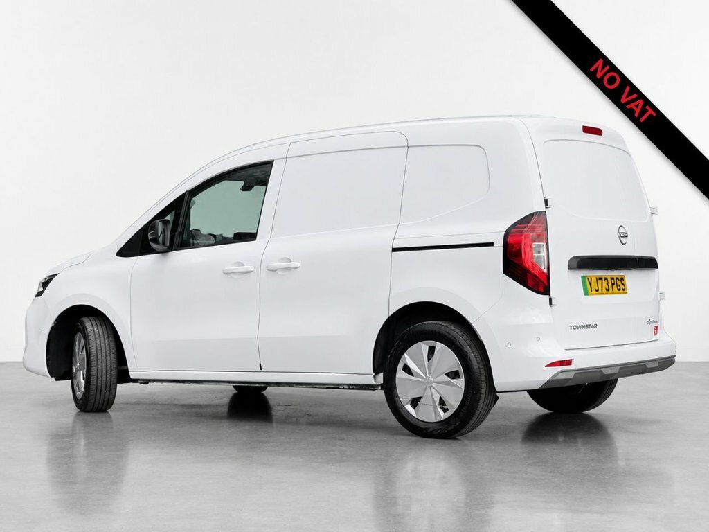 Nissan TOWNSTAR Mpv White #5