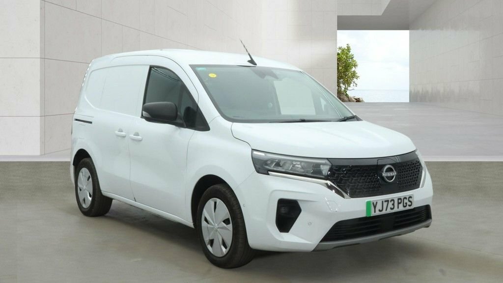 Nissan TOWNSTAR Mpv White #2