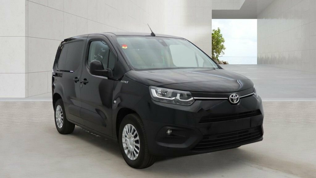 Toyota Proace City Mpv Black #2