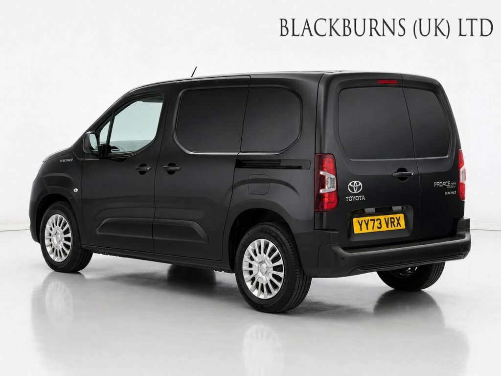 Toyota Proace City Mpv Black #5