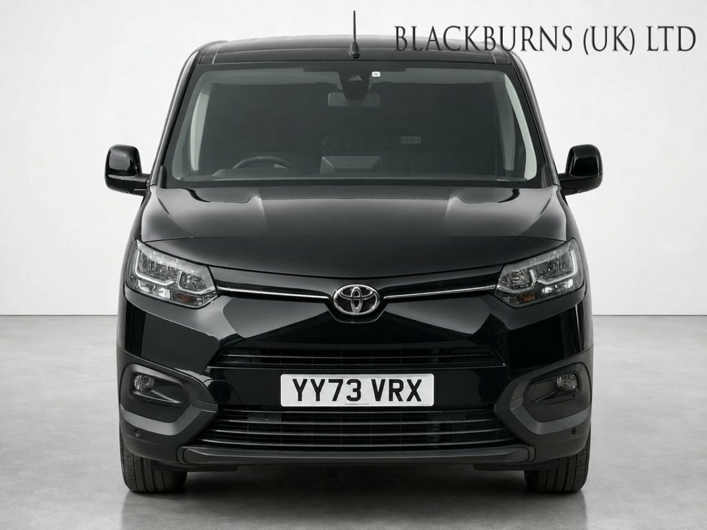 Toyota Proace City Mpv Black #4