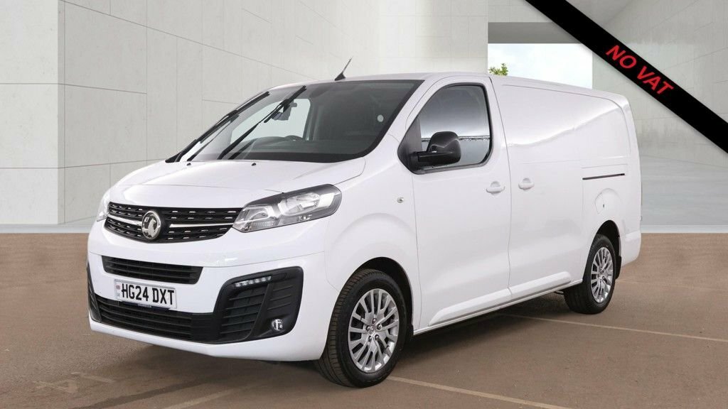Vauxhall Vivaro 2L Pro 6Dr White
