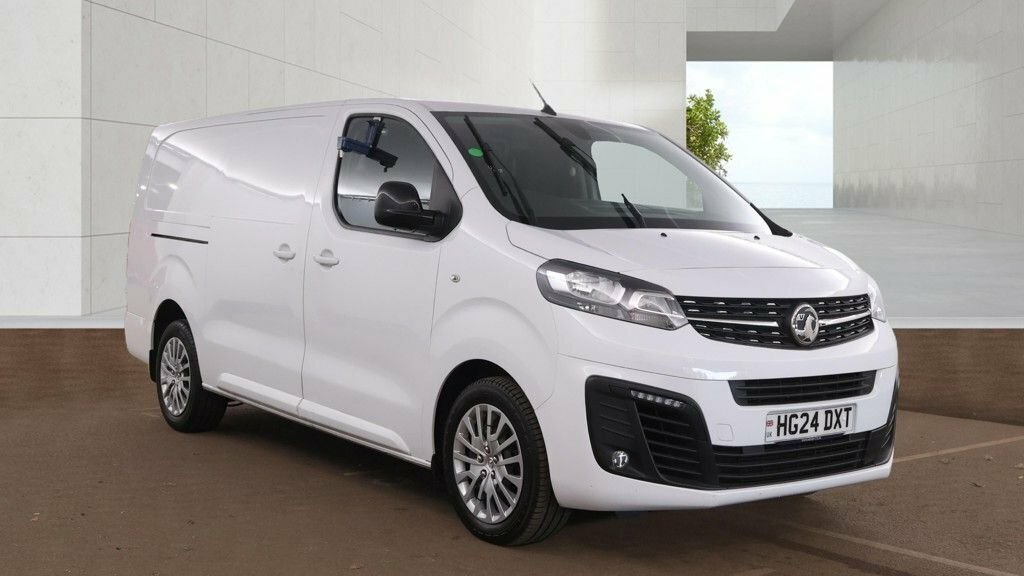 Vauxhall Vivaro 2L Pro 6Dr White #2