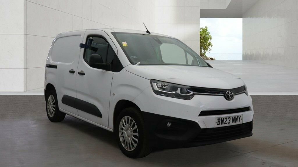 Toyota Proace City 1.5L Icon White #2