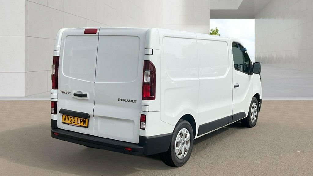 Renault Trafic 2L Business AV23UPW White #4