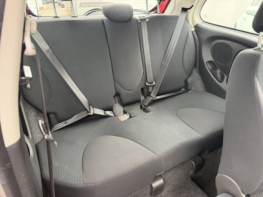 Nissan Micra 1.5 Dci Visia Red #7