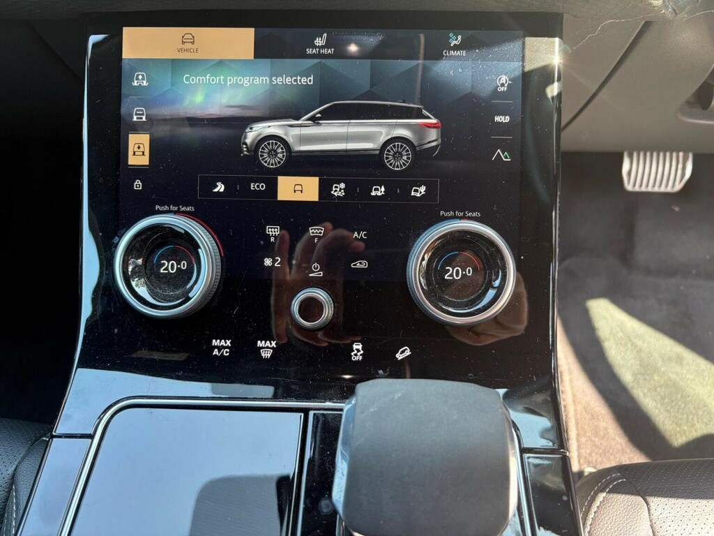 Land Rover Range Rover Velar 2.0L P250 R-dynamic S 23 Urban Alloys Rare Grey #4