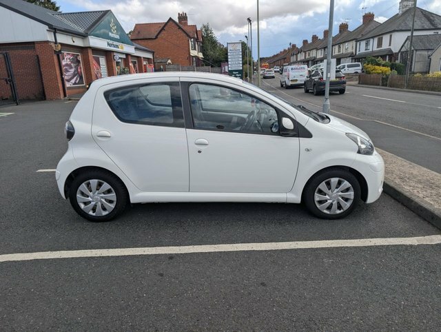 Toyota Aygo 2014 1.0 Vvt-i Move Hatchback Multimode White #4