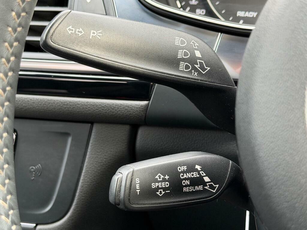 Audi A6 Saloon Tdi Ultra S Line Black Edition White #51
