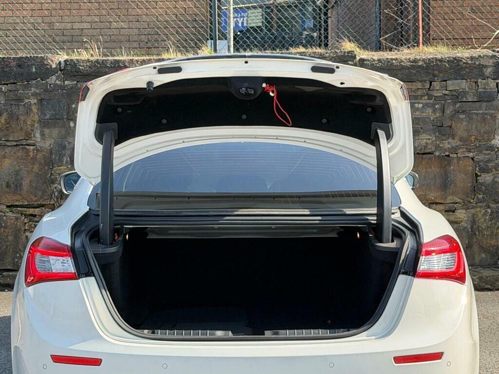 Maserati Ghibli 3.0 S 410 Bhp White #20