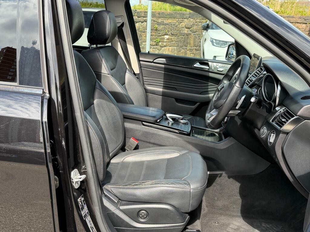 Mercedes-Benz GLE Class Gle 350D 4Matic Amg Line Premium 9G-tronic Black #15