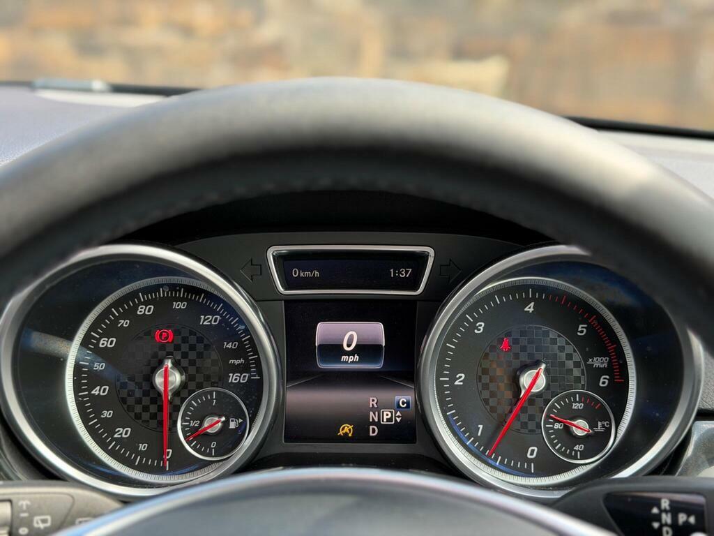 Mercedes-Benz GLE Class Gle 350D 4Matic Amg Line Premium 9G-tronic Black #22