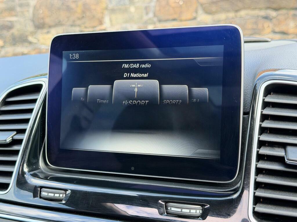 Mercedes-Benz GLE Class Gle 350D 4Matic Amg Line Premium 9G-tronic Black #31