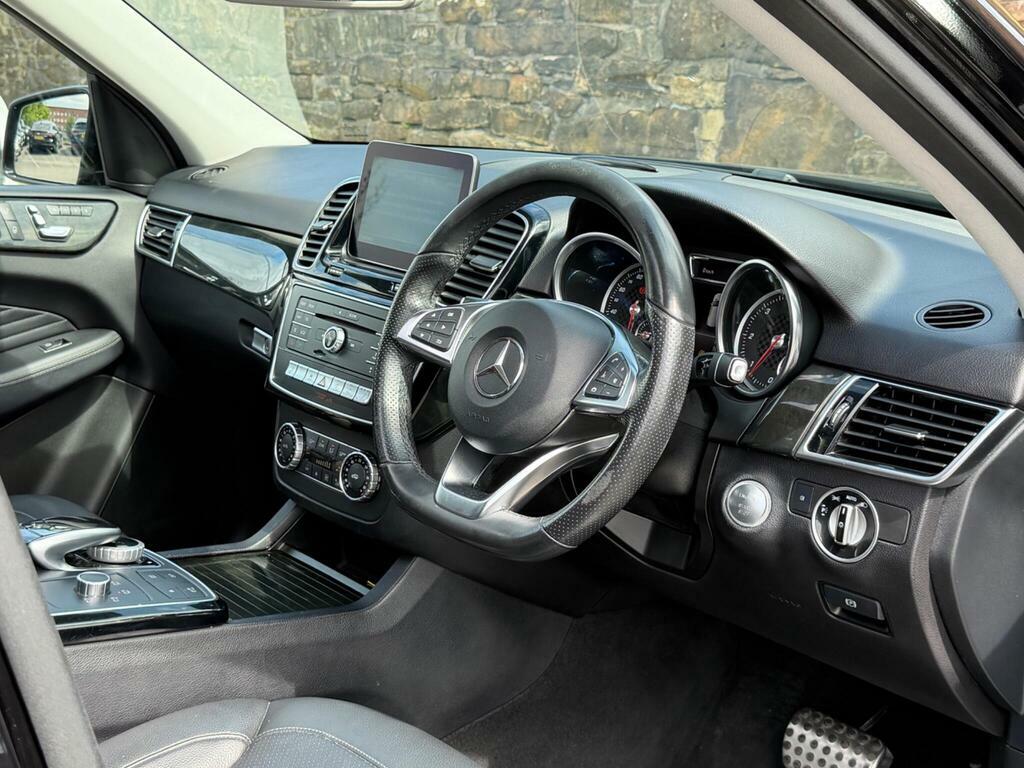 Mercedes-Benz GLE Class Gle 350D 4Matic Amg Line Premium 9G-tronic Black #12