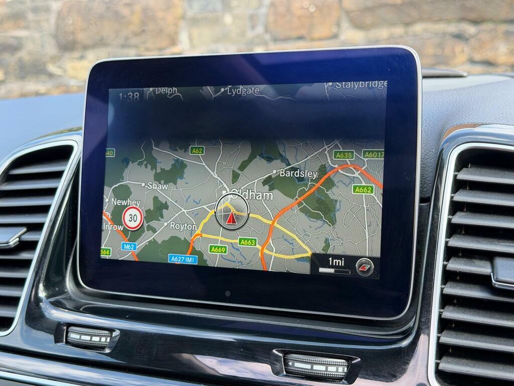 Mercedes-Benz GLE Class Gle 350D 4Matic Amg Line Premium 9G-tronic Black #32
