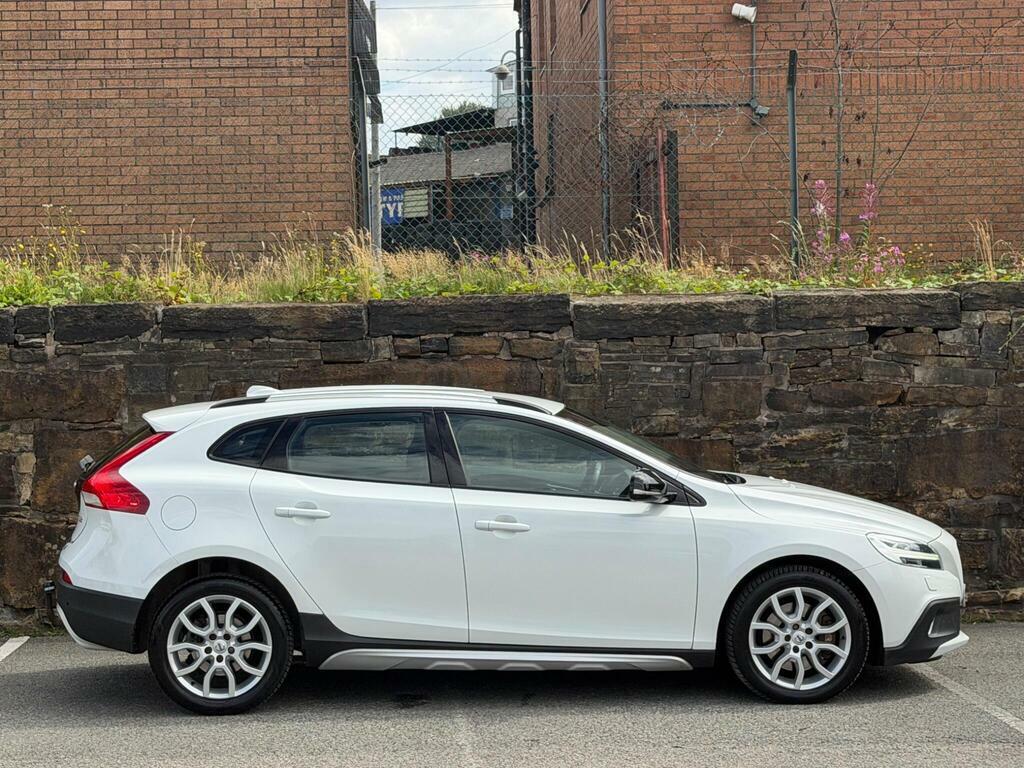 Volvo V40 Cross Country T3 Pro Blue #8