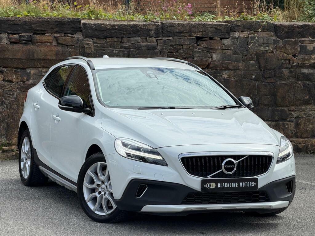 Volvo V40 Cross Country 2.0 D2 Pro Euro 6 S S White