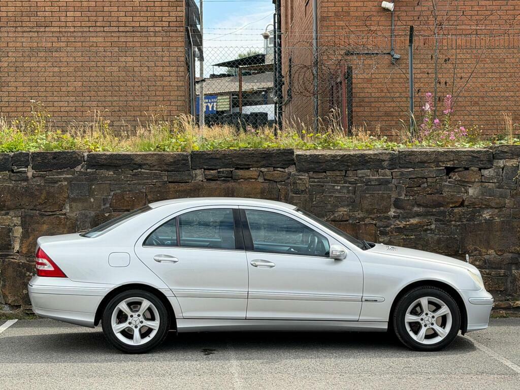 Mercedes-Benz C Class Saloon 2.5 C230 Avantgarde Se 7G-tronic 2006 Black #8