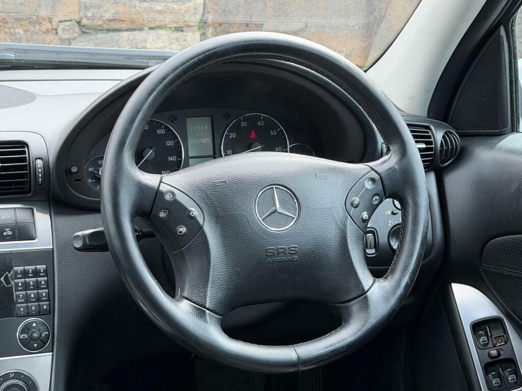 Mercedes-Benz C Class Saloon 2.5 C230 Avantgarde Se 7G-tronic 2006 Black #22