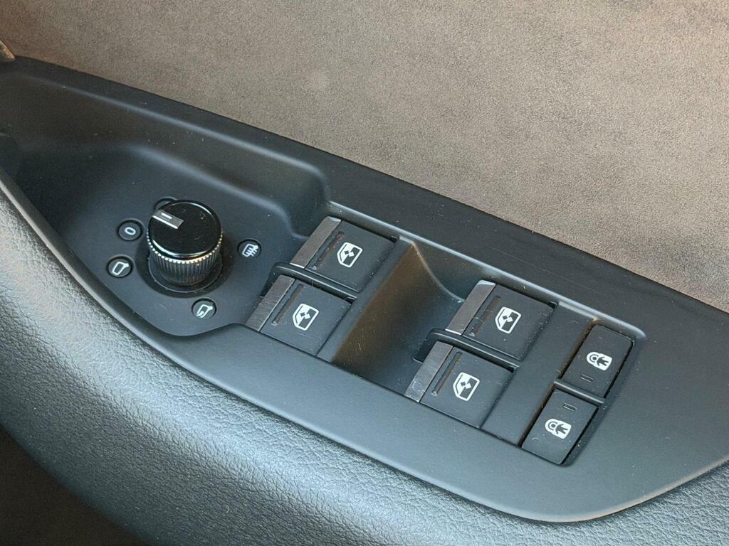 Audi A6 Saloon A6 S Line 45 Tfsi Quattro 245 Ps S Tronic Black #41