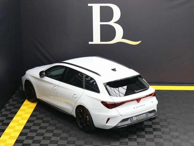 Cupra Leon 2025 75 2.0 Vz3 Dsg 4Drive Black #2
