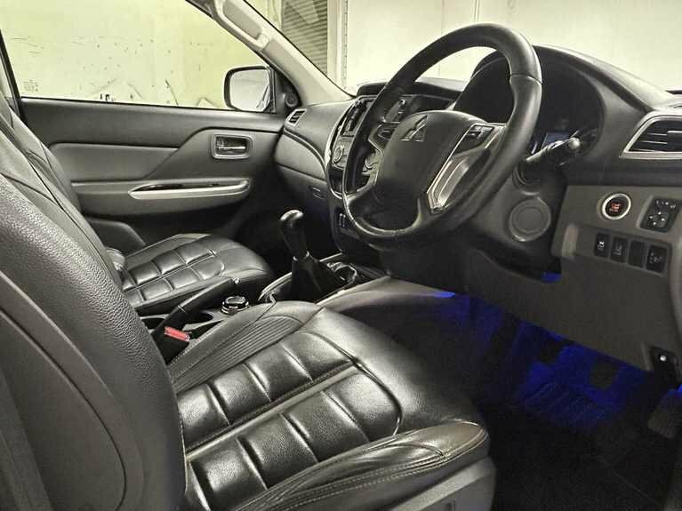 Mitsubishi L200 2.4 Di-d Dc Warrior 4Wd Euro 6 Grey #31