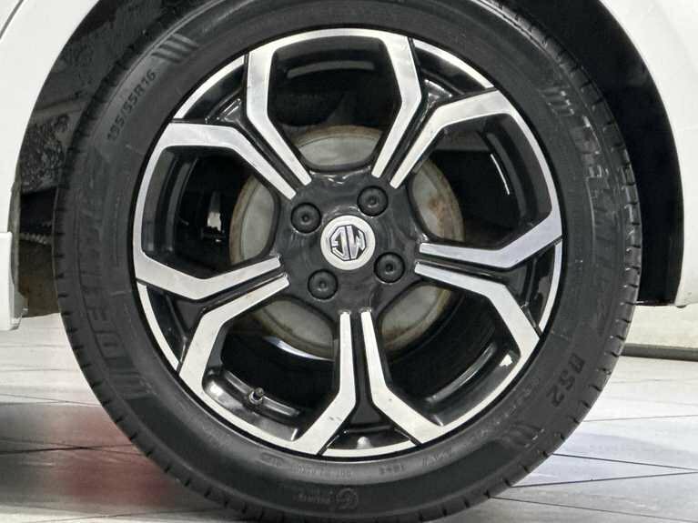 MG MG3 1.5 Vti-tech Excite White #4