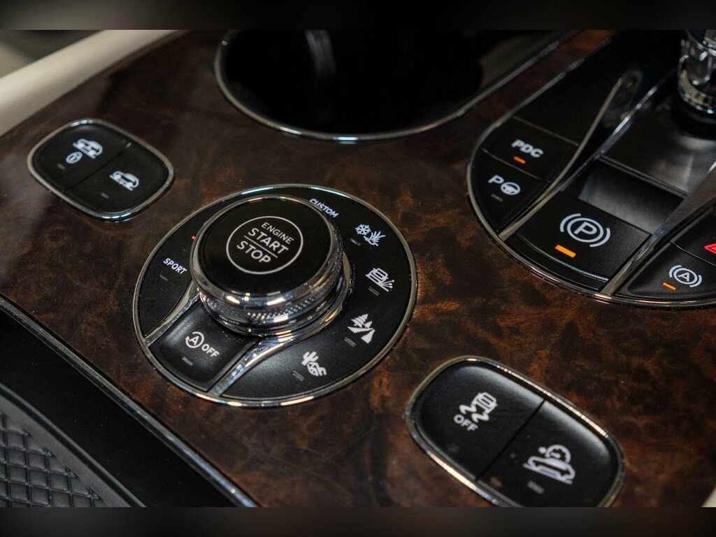 Bentley Bentayga 6.0 W12 Suv 4Wd Euro 6 Ss 608 Black #19
