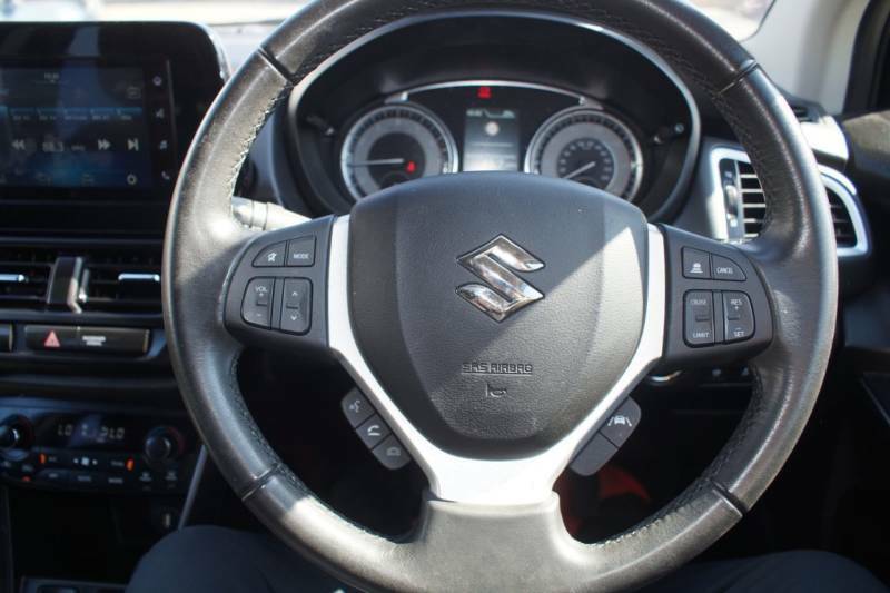 Suzuki S Cross S-cross 1.4 Boosterjet 48V Hybrid Motion Hatch Red #16