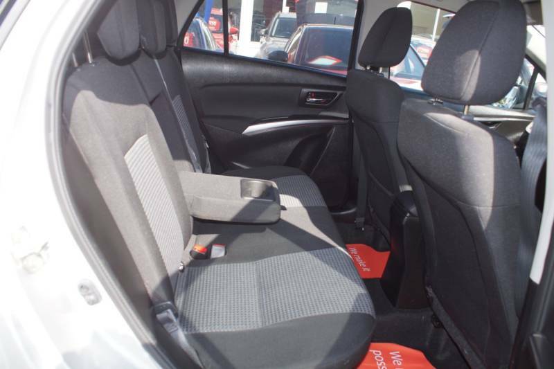 Suzuki S Cross S-cross 1.4 Boosterjet 48V Hybrid Motion Hatch Red #14