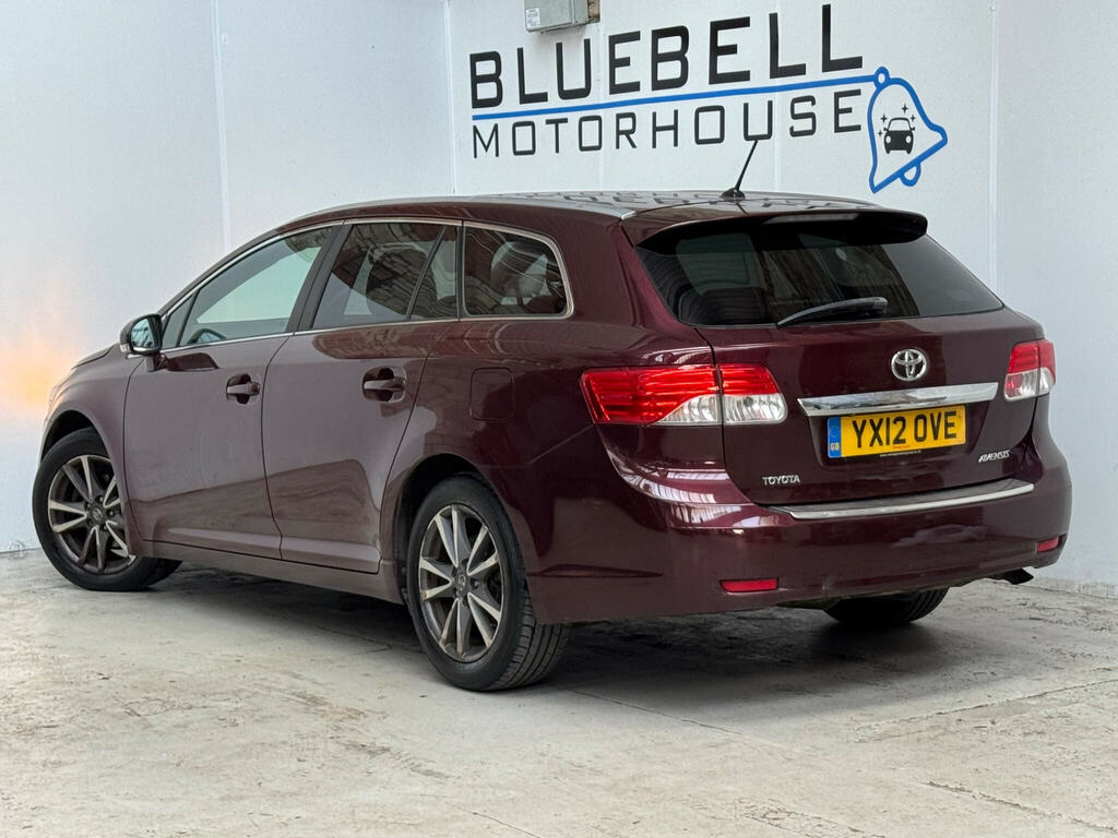 Toyota Avensis 2.0 D-4d Tr Tourer Euro 5 Red #4